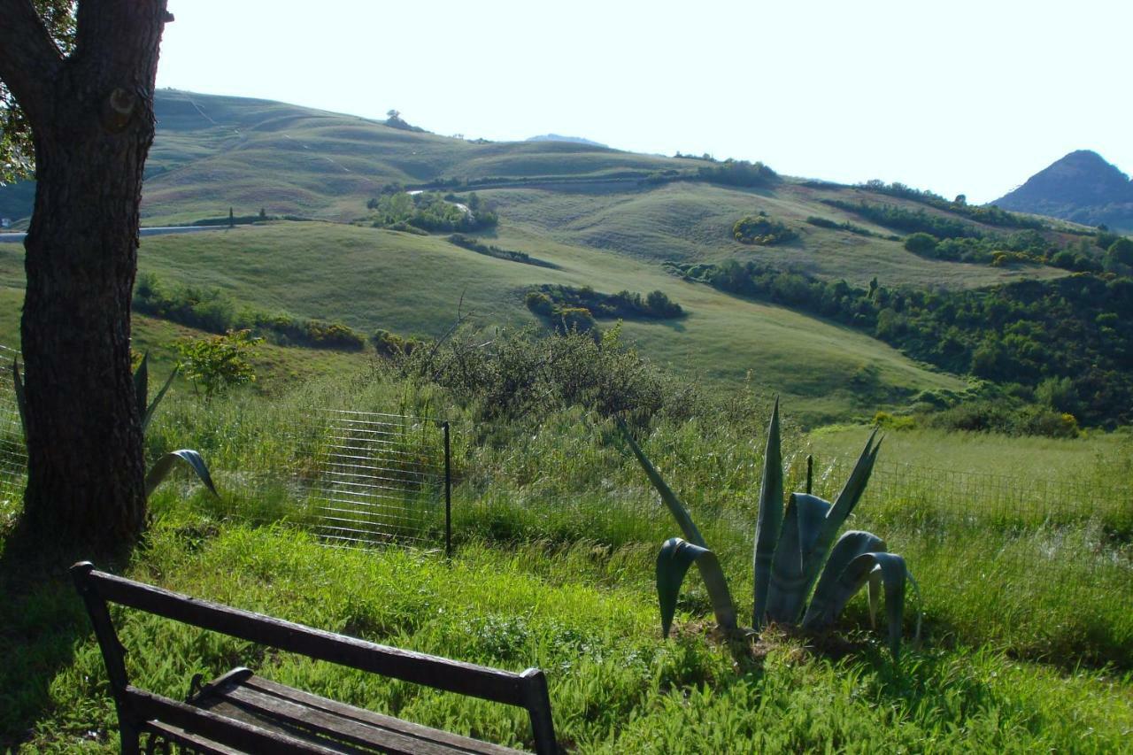 Podere San Francesco Bed & Breakfast Volterra Eksteriør bilde